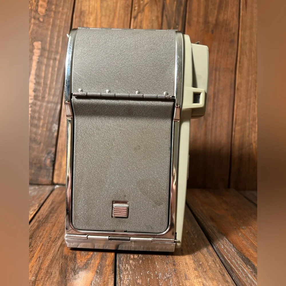POLOROID Vintage 1950’s MODEL 80 LAND CAMERA W/ lined Genuine Leather Case/Bag